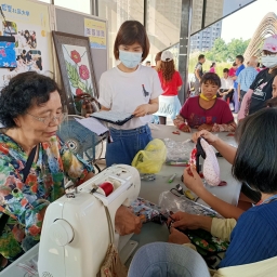 112年水圳漫漫300年-歌詠水圳音樂會-手縫機縫玩拚布